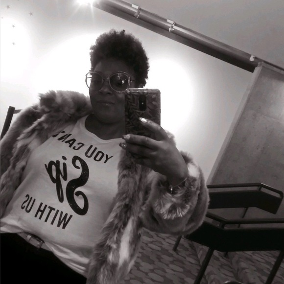 Meet your Posher, Laquise - Picture 9 of 12